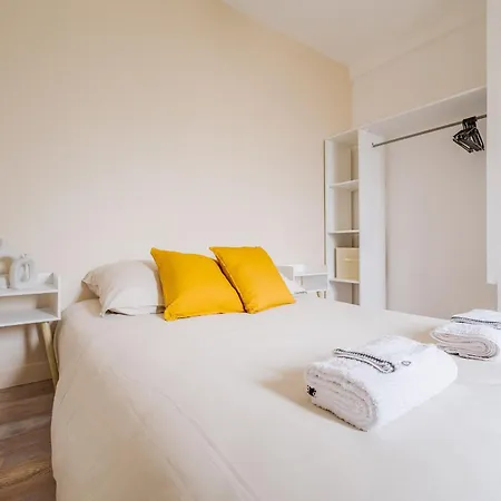 Douce Escale A La Cite *